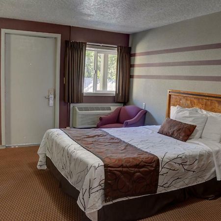 Inn At Salmon Creek Vancouver Buitenkant foto