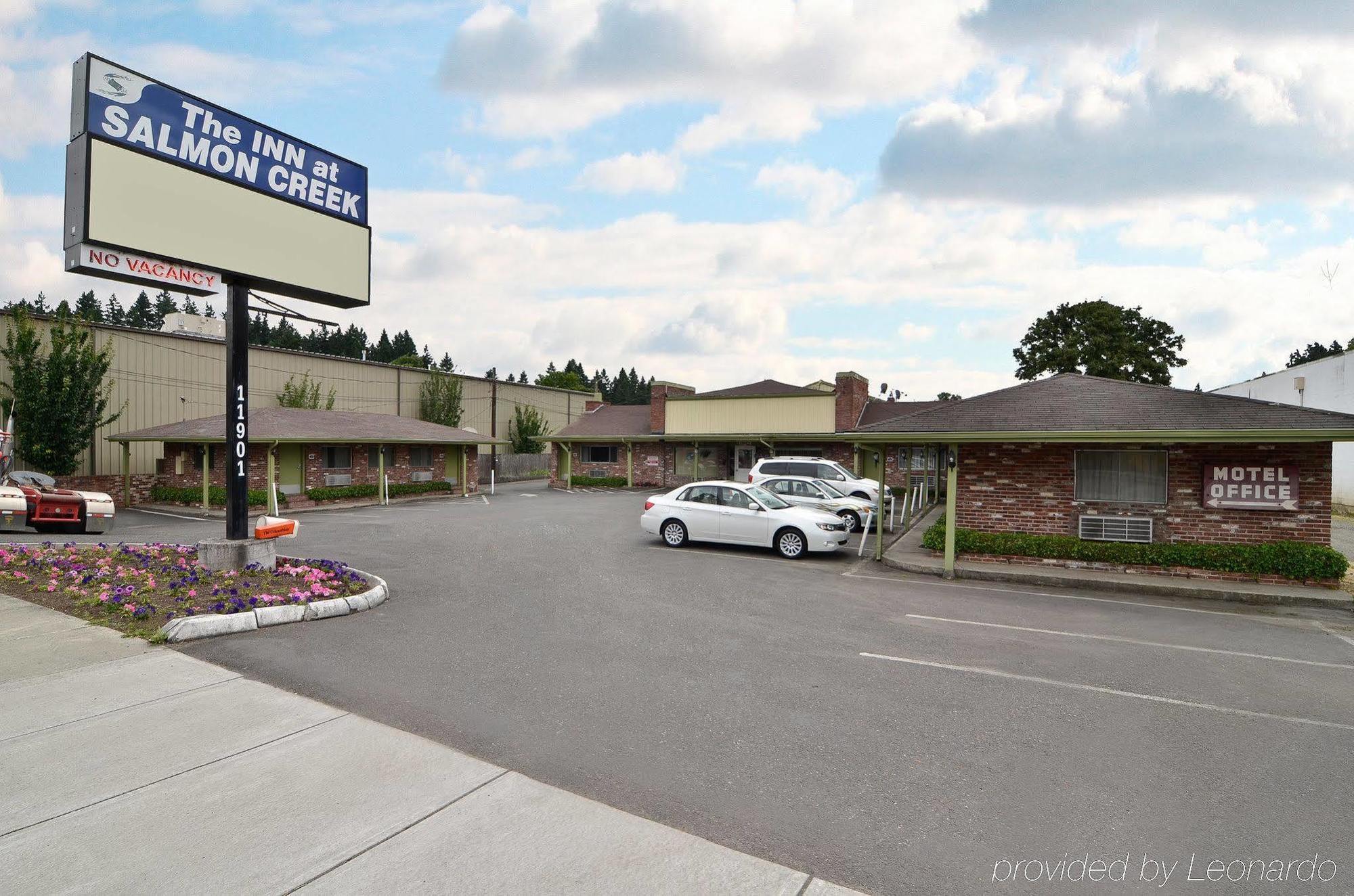 Inn At Salmon Creek Vancouver Buitenkant foto